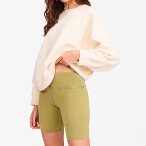 Billabong Biker Babe bike shorts, size M, colour Avocado (green)